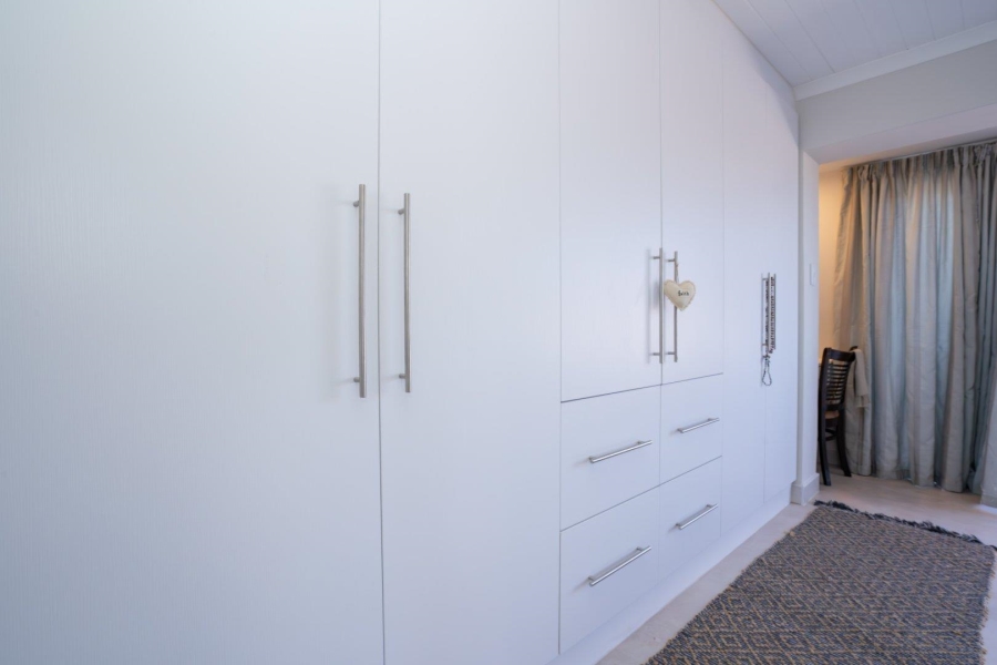 3 Bedroom Property for Sale in Bluewater Bay Western Cape